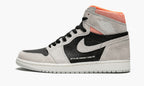 Air Jordan 1 Retro High OG “Neutral Grey/Hyper Crimson”